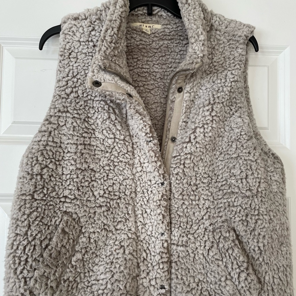 Fluffy Vest